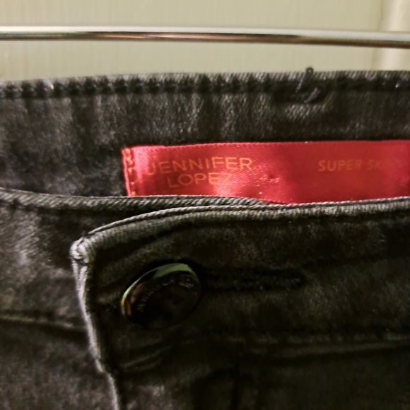 Jennifer Lopez Women's Jeans/Pants - Picture 9 of 16
